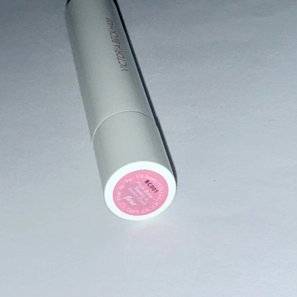 Victoria Beckham Beauty - Posh Balm lipstick in Fleur (coral pink) - Picture 2 of 3